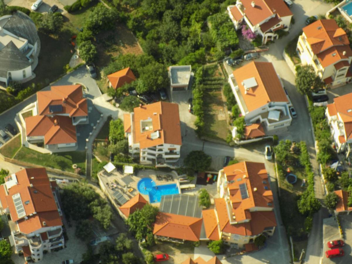 Pansion Dragica Apartment Rab Town Luaran gambar